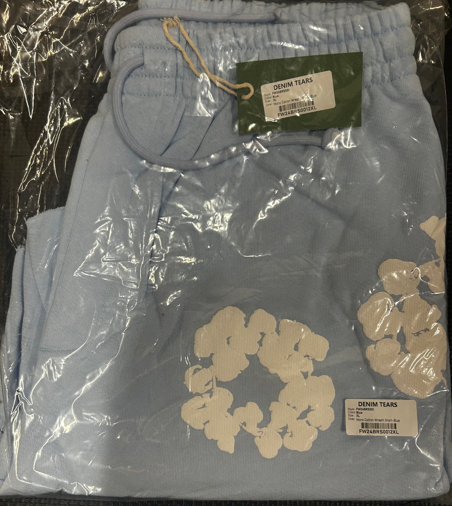 Denim tear shorts ￼